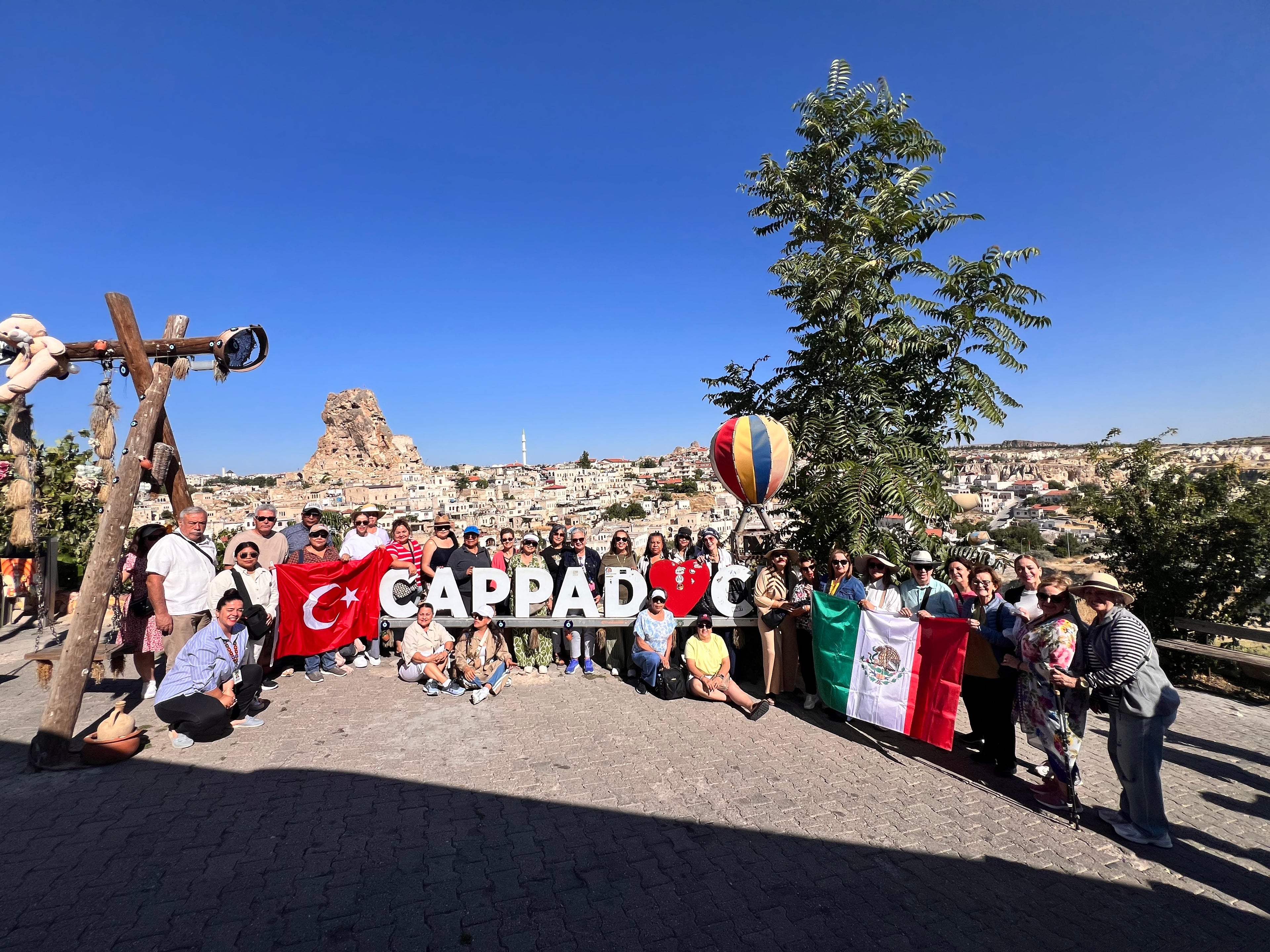 TURQUÍA, GRECIA Y EMIRATOS ÁRABES.